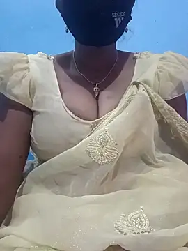 Snapshot of Sexyradha_ chatting on 02-28-26, 05:14 Sexyradha online show from 02-28-26, 05:14