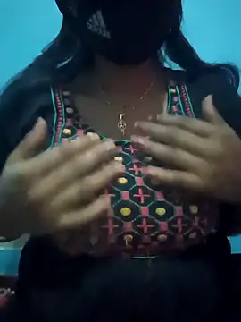 Snapshot of Sexyradha_ chatting on 03-02-26, 04:03 Sexyradha online show from 03-02-26, 04:03