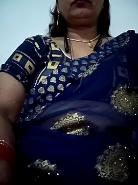 Snapshot of Neha-Bhabhi-Rasily chatting on 09-12-25, 06:19 Neha-Bhabhi-Rasily online show from 09-12-25, 06:19