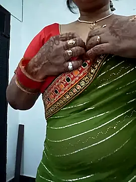 Snapshot of Neha-Bhabhi-Rasily chatting on 10-13-25, 09:53 Neha-Bhabhi-Rasily online show from 10-13-25, 09:53