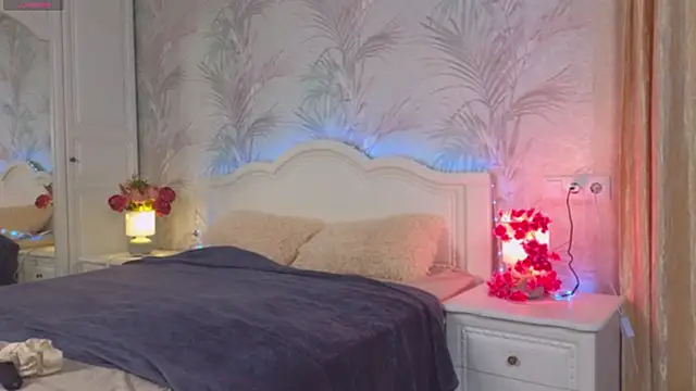 Snapshot of JaneVibes chatting on 11-23-25, 07:19 JaneVibes online show from 11-23-25, 07:19