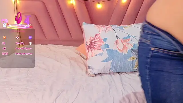 playfulcurvy online show from 11-02-25, 12:40