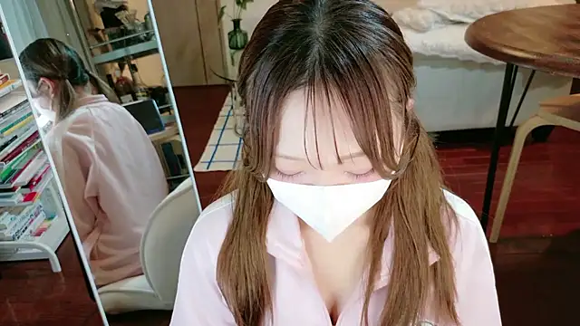 Snapshot of mami-pokoch chatting on 10-03-25, 01:08 mami-pokoch online show from 10-03-25, 01:08