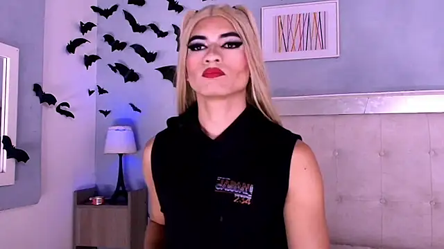 Emily Castillo 1 online show from 11-15-25, 05:16