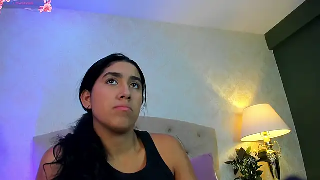 Snapshot of Mia_Montess chatting on 06-06-26, 05:39 Mia Montess online show from 06-06-26, 05:39