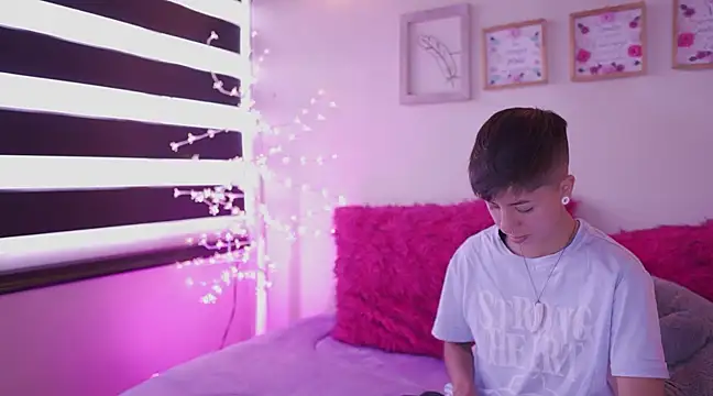 tommy blue online show from 03-13-25, 04:23