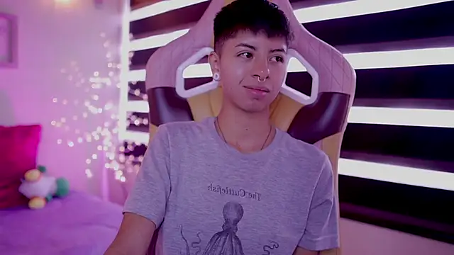 tommy blue online show from 03-14-25, 03:36