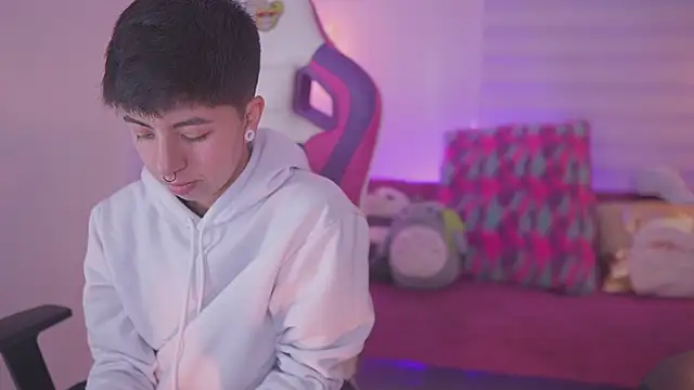 tommy blue online show from 11-10-25, 12:37