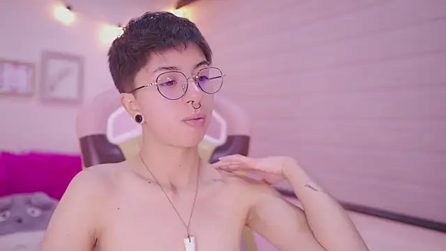 tommy blue online show from 04-11-26, 01:54