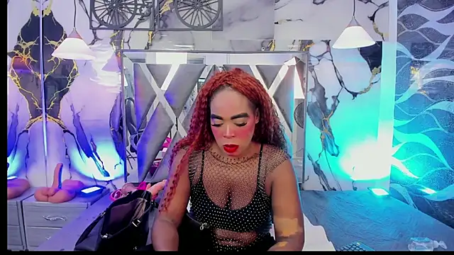 CandyMartinez  online show from 07-10-26, 08:55