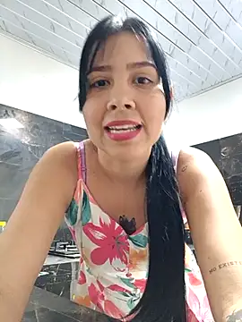 Snapshot of Candy-Body chatting on 03-07-25, 09:17 Candy-Body online show from 03-07-25, 09:17