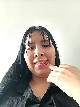 Snapshot of Candy-Body chatting on 03-12-25, 09:56 Candy-Body online show from 03-12-25, 09:56