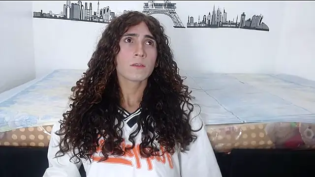 Snapshot of PITERVAGINA chatting on 03-18-25, 04:37 PITERVAGINA online show from 03-18-25, 04:37