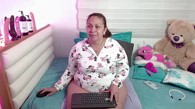 Snapshot of scarlettbooty chatting on 05-23-26, 10:30 scarlettbooty online show from 05-23-26, 10:30