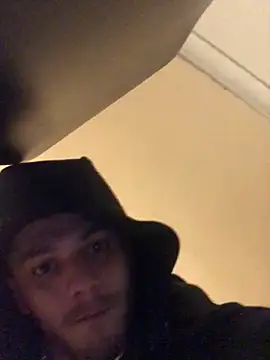 Snapshot of Donnydon79 chatting on 03-03-25, 03:41 Donnydon79 online show from 03-03-25, 03:41