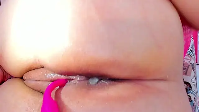 Snapshot of Tifany_69_ chatting on 03-07-25, 01:42 Tifany 69  online show from 03-07-25, 01:42