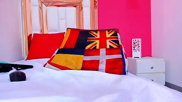 Snapshot of Tifany_69_ chatting on 03-15-25, 10:44 Tifany 69  online show from 03-15-25, 10:44