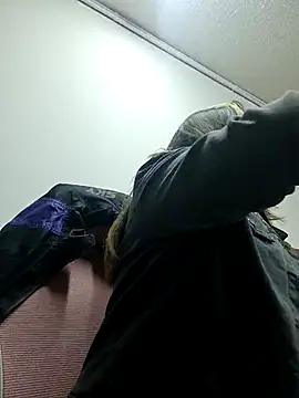 mandy-moore online show from 04-01-26, 03:51