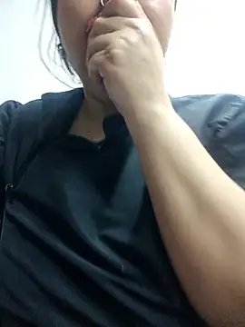 mandy-moore online show from 04-29-26, 04:16