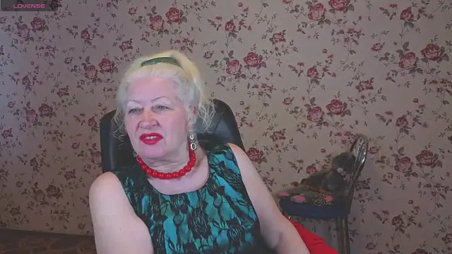 Maya Mayflower online show from 04-21-26, 03:13