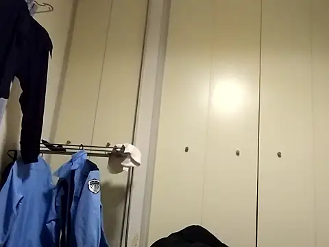 Snapshot of taaaaaa- chatting on 12-05-25, 12:36 taaaaaa- online show from 12-05-25, 12:36