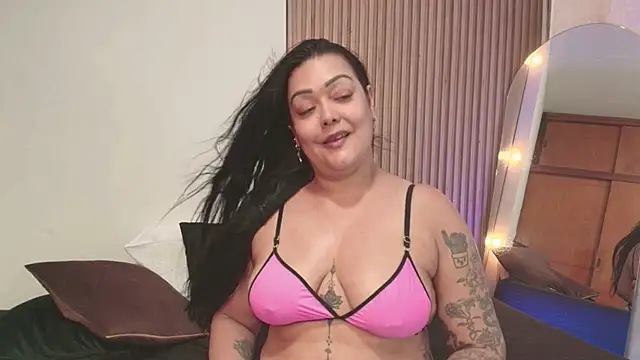 Snapshot of violeta_delavega1 chatting on 03-11-25, 11:04 violeta delavega1 online show from 03-11-25, 11:04