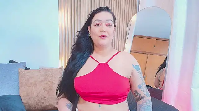 Snapshot of violeta_delavega1 chatting on 03-22-25, 01:52 violeta delavega1 online show from 03-22-25, 01:52