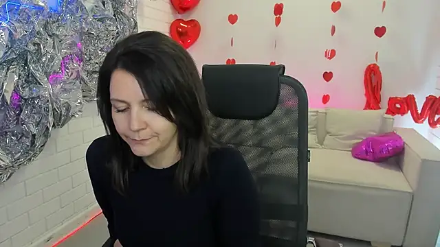 NicoleHitman online show from 03-13-25, 05:33