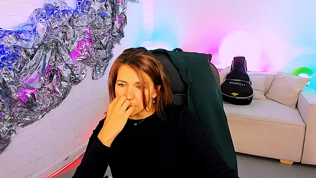 NicoleHitman online show from 09-09-25, 05:29