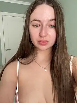 AlisaQSky online show from 03-25-26, 09:15