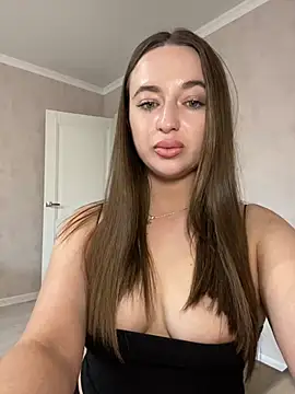 AlisaQSky online show from 04-27-26, 01:42