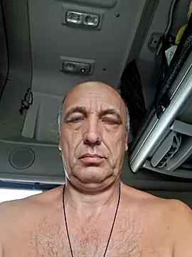 Snapshot of aleksis1313 chatting on 10-06-25, 02:25 aleksis1313 online show from 10-06-25, 02:25
