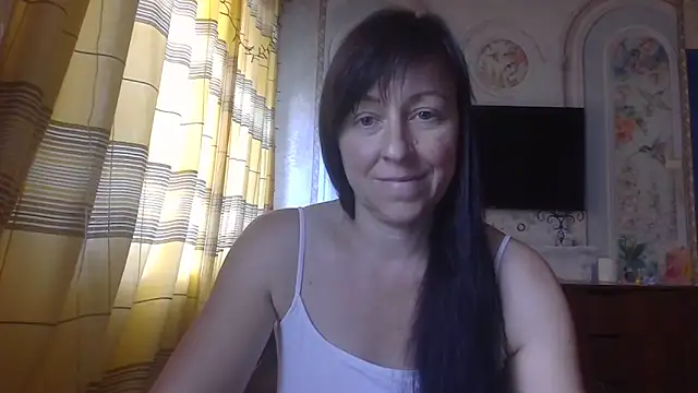 Snapshot of CarolinaReaperRed chatting on 06-15-26, 09:44 CarolinaReaperRed online show from 06-15-26, 09:44