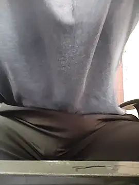 Snapshot of RightFielder chatting on 09-20-25, 02:34 RightFielder online show from 09-20-25, 02:34