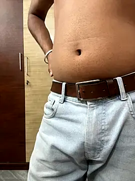 Snapshot of RightFielder chatting on 11-01-25, 03:25 RightFielder online show from 11-01-25, 03:25