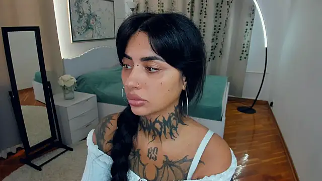 Snapshot of CharimgSabrina chatting on 09-22-25, 07:10 CharimgSabrina online show from 09-22-25, 07:10