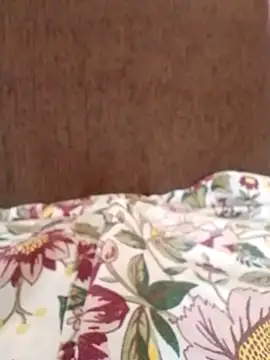 Snapshot of Sandra42 chatting on 02-10-26, 01:48 Sandra42 online show from 02-10-26, 01:48