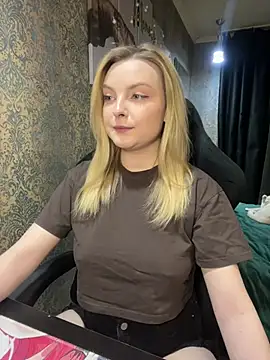 Lina ly online show from 03-19-25, 08:32