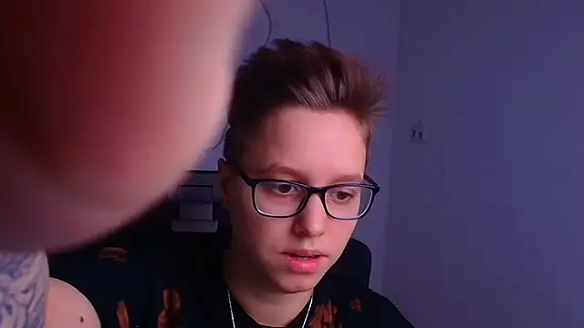 Bella Swannn online show from 03-06-25, 12:09