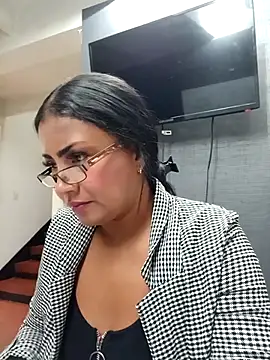 Ariana Rodriguez online show from 03-17-25, 02:34