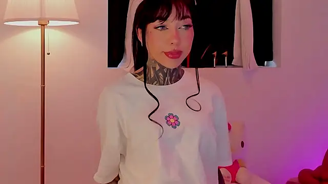 Dani Valen online show from 09-26-25, 09:52