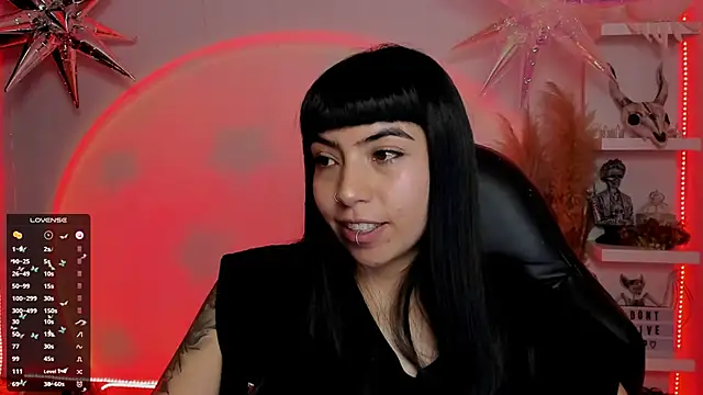 Snapshot of Saraa_Desiree chatting on 03-06-25, 01:58 Saraa Desiree online show from 03-06-25, 01:58