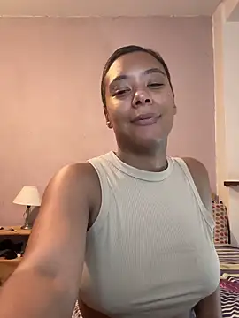 Snapshot of Melia_Rayne chatting on 10-03-25, 10:07 Melia Rayne online show from 10-03-25, 10:07