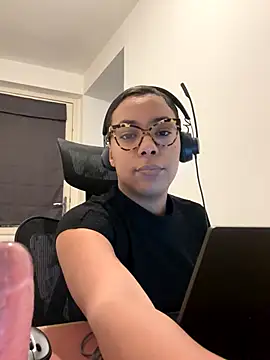 Melia Rayne online show from 12-03-25, 10:24