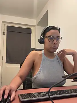 Melia Rayne online show from 02-16-26, 11:06