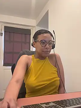 Melia Rayne online show from 04-23-26, 09:52