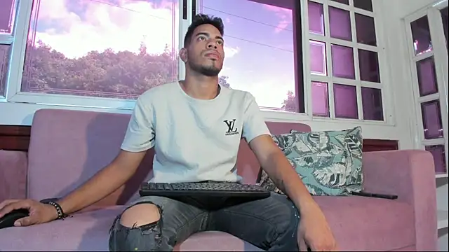 ETHAN DRAVEN online show from 09-15-25, 07:14