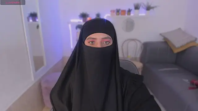 salma arabicc online show from 10-10-25, 04:11