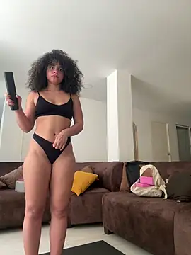 Snapshot of KittyTwerk_2 chatting on 03-07-25, 05:17 KittyTwerk 2 online show from 03-07-25, 05:17