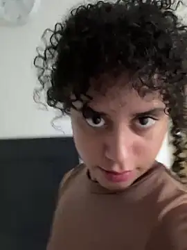 Snapshot of KittyTwerk_2 chatting on 03-18-25, 05:21 KittyTwerk 2 online show from 03-18-25, 05:21